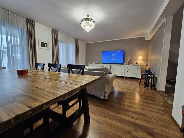 Casă cu 4 camere cu Teren 170 Mp în Berceni