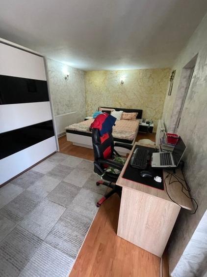Casă cu 4 camere cu Teren 256 Mp în Chercea