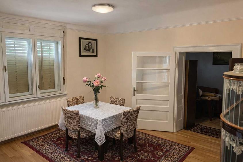 Casă cu 4 camere în Măderat