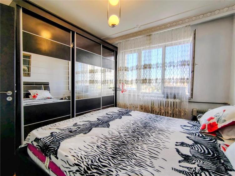 Apartament cu 2 camere decomandat în Titan