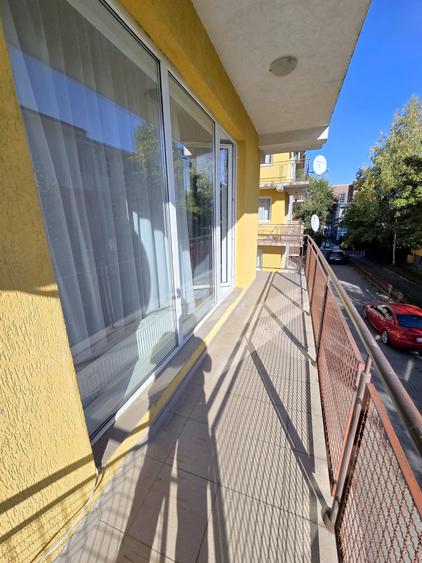 Apartament cu 2 camere semidecomandat în Bună Ziua
