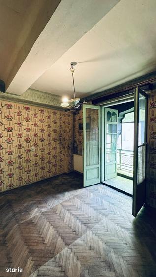Apartament cu 4 camere decomandat în Centrul Istoric