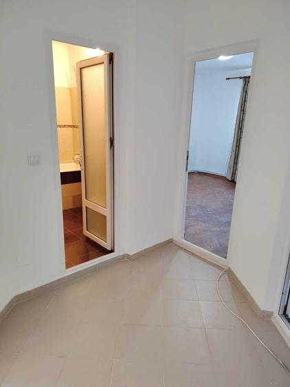 Apartament cu 2 camere semidecomandat în Exterior Vest