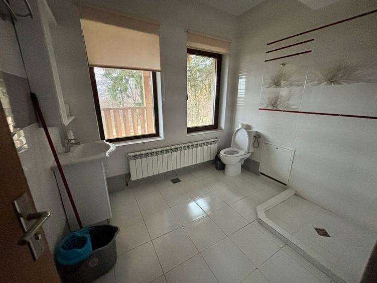 Casă cu 4 camere în Predeluț
