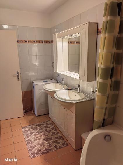 Apartament cu 3 camere în Unirii