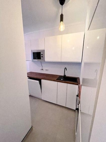Apartament cu 2 camere decomandat, mobilat în Jiului