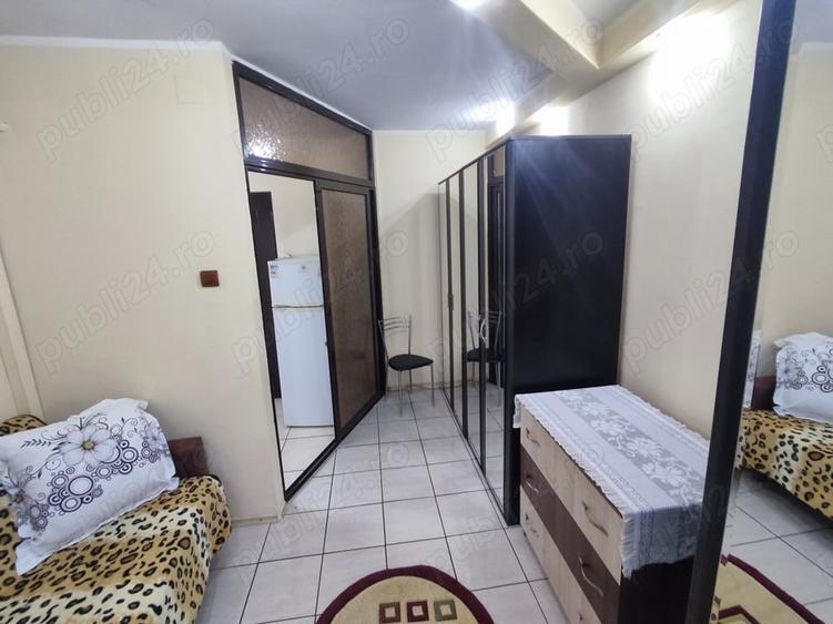 Apartament cu 2 camere decomandat în Micro 19