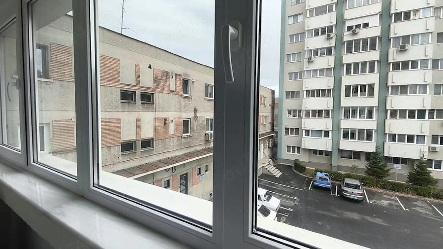 Apartament cu 2 camere decomandat în 22 Decembrie
