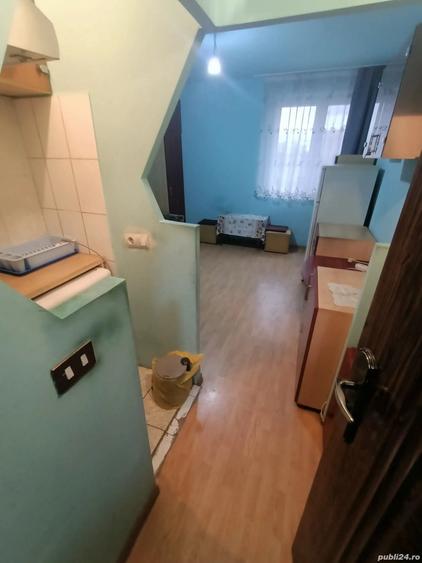 Garsonieră decomandată în Lipovei