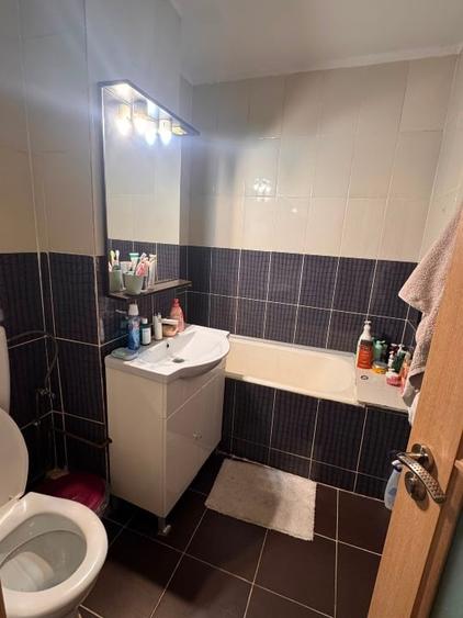 Apartament cu 2 camere decomandat, mobilat în Lipovei