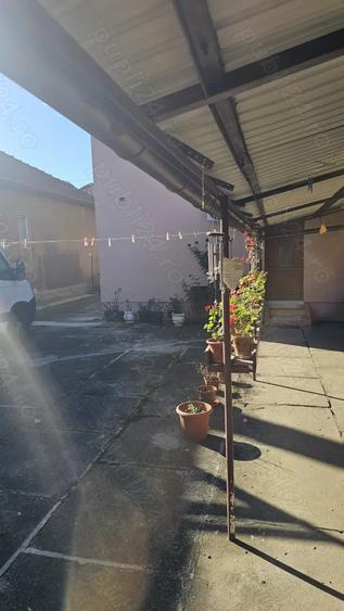 Casă cu 1 camere cu Canalizare în Central