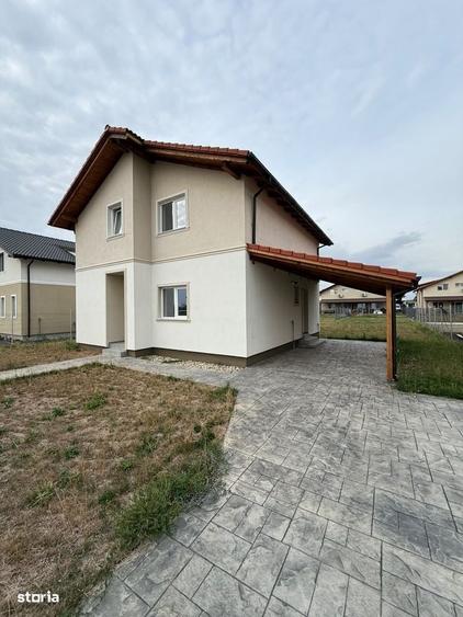 Casă cu 4 camere în Moșnița Veche