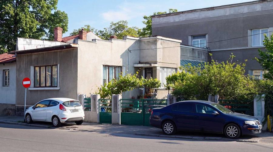 Casă cu 4 camere în Ultracentral