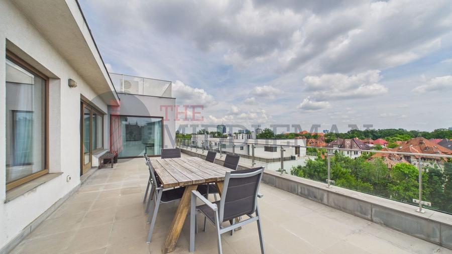 Apartament cu 3 camere decomandat, mobilat în Kiseleff