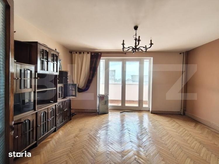 Apartament cu 4 camere în Rogerius