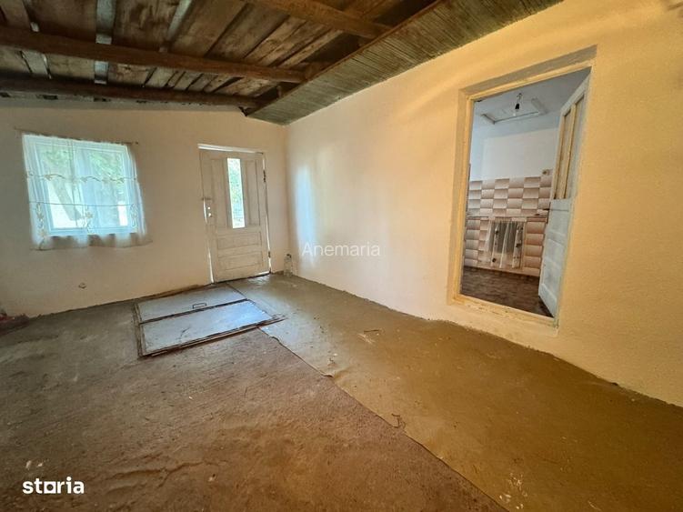 Casă cu 3 camere cu Teren 800 Mp în Central