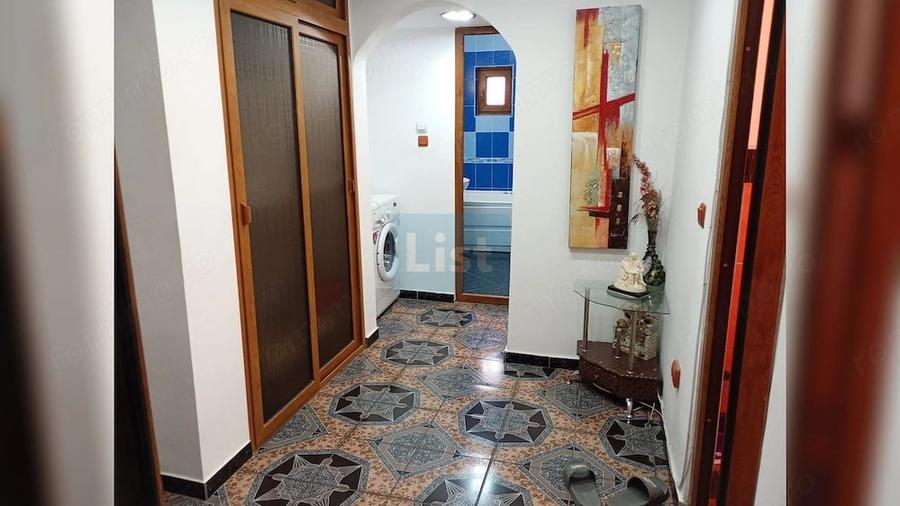 Apartament cu 2 camere decomandat în Micro 13