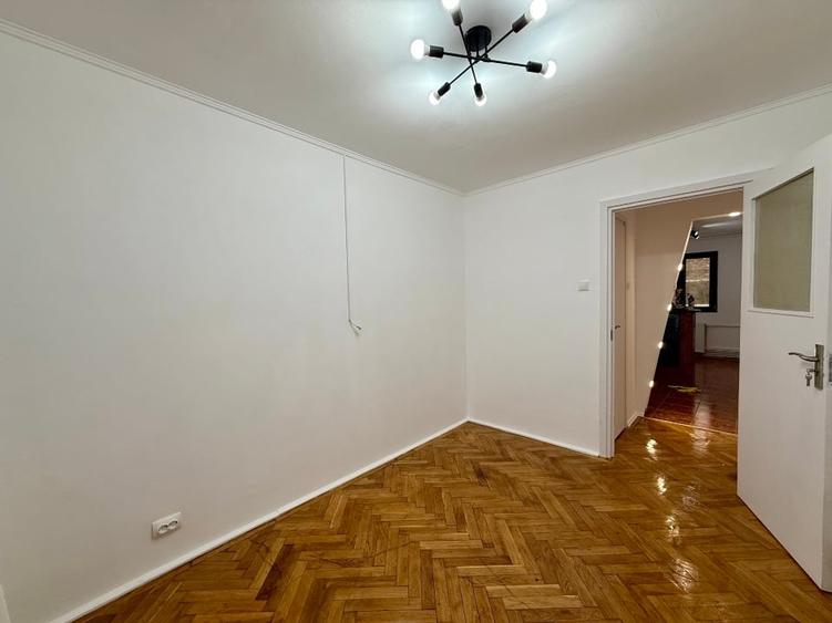 Apartament cu 3 camere decomandat în Circumvalațiunii