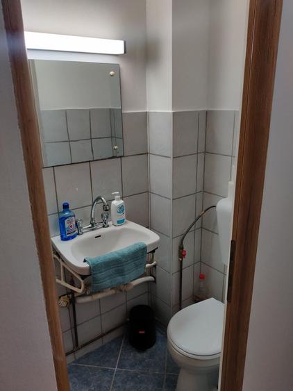 Apartament cu 3 camere decomandat în Tractorul