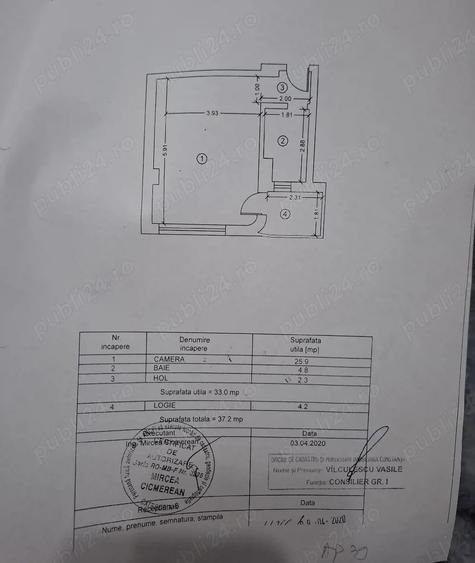 Garsonieră decomandată în Central