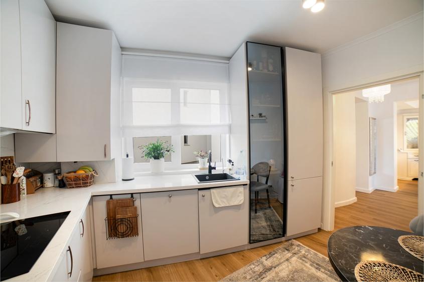 Apartament cu 2 camere semidecomandat, mobilat în Pipera