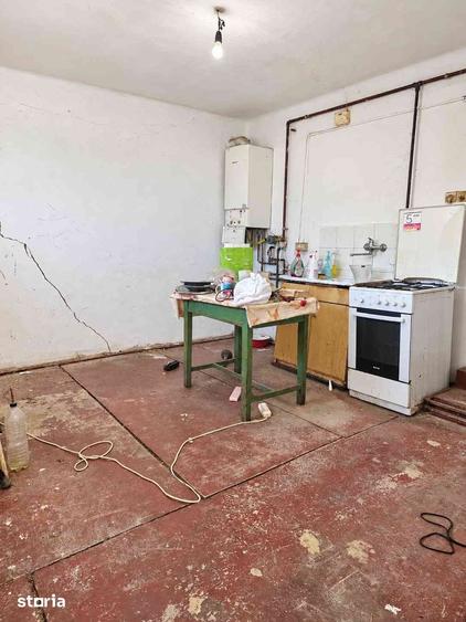 Casă cu 3 camere cu Teren 633 Mp în Grădiște