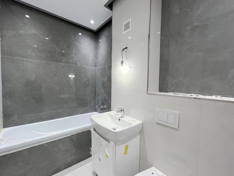 Apartament cu 3 camere semidecomandat în Torontalului
