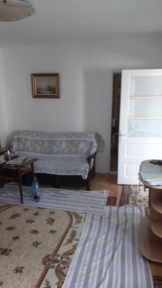 Casă individuală cu 3 camere cu Canalizare în Tomis II