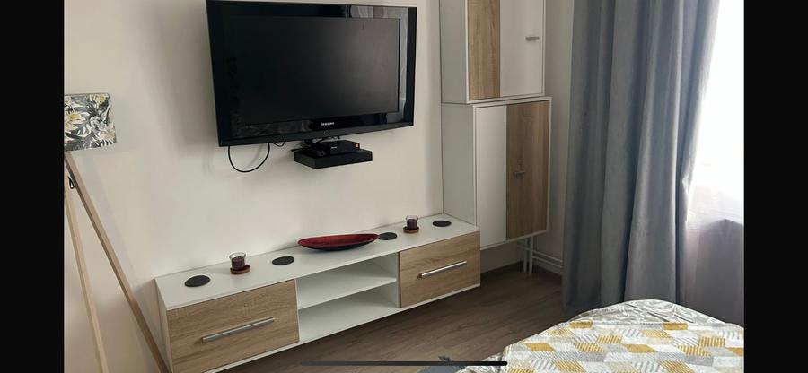 Garsonieră decomandată, mobilată în Berceni