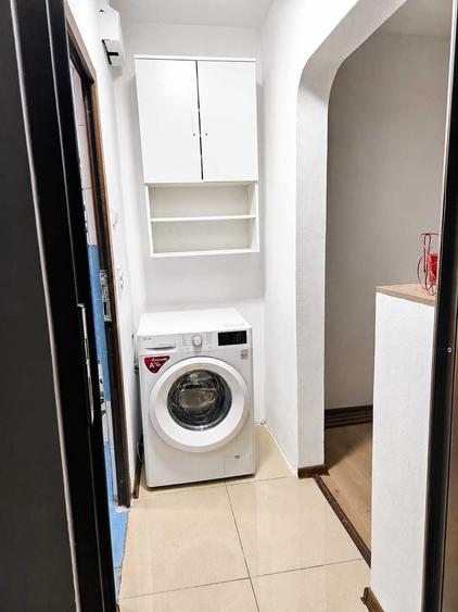 Apartament cu 2 camere semidecomandat în Inel I