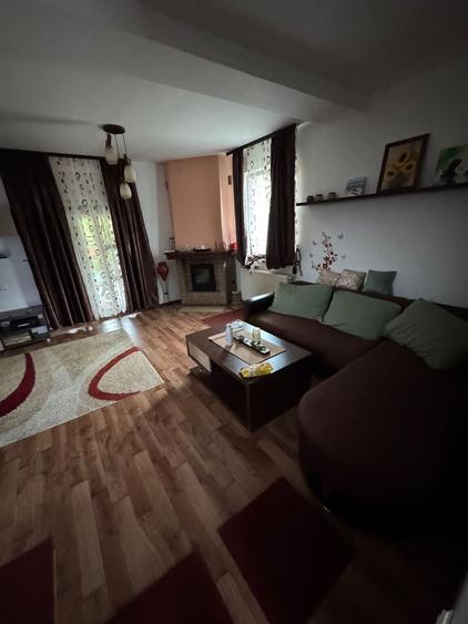 Casă cu 4 camere în Nisipoasa