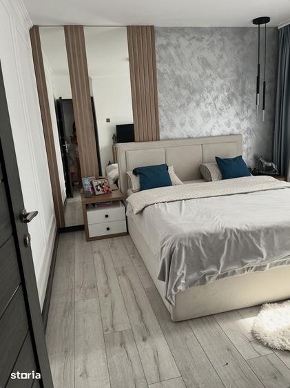 Apartament cu 3 camere în Orașul Nou