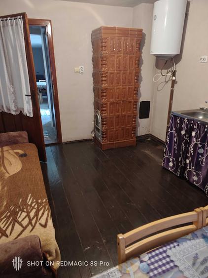 Casă cu 3 camere în Semlac
