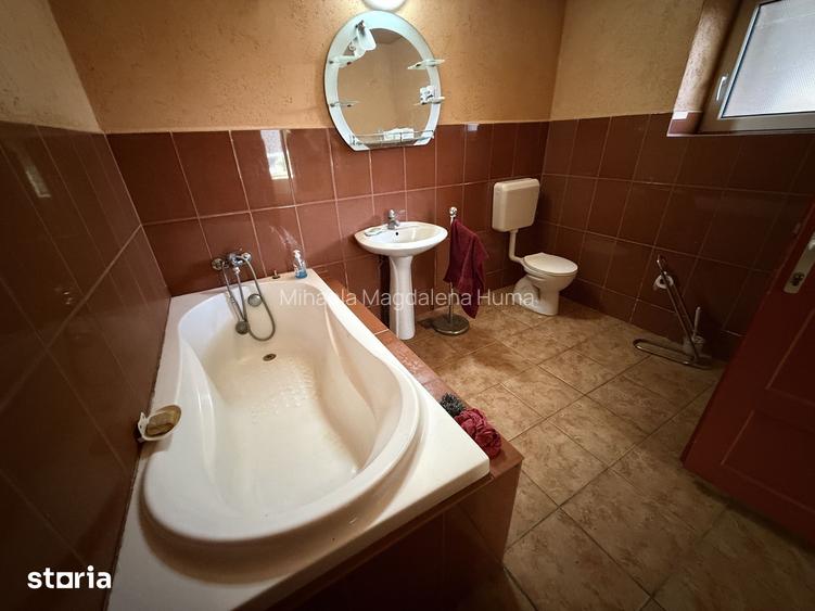 CASA cu 3 camere, 3.417 MP TEREN IN Comuna PETRE?TI