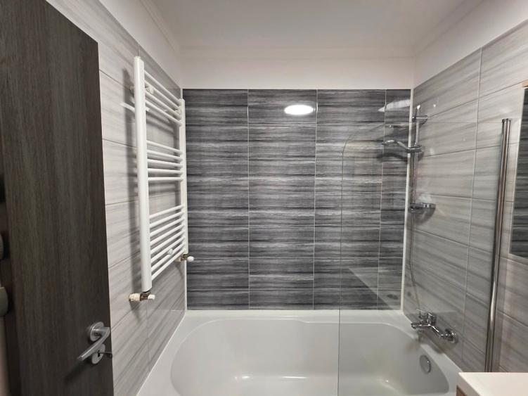 Apartament cu 2 camere decomandat, mobilat în Roșu
