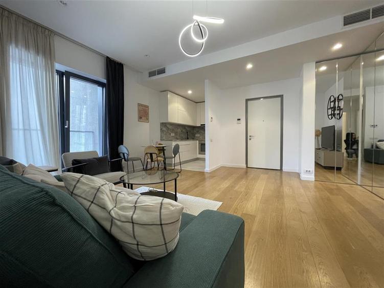 Apartament cu 2 camere decomandat în Herăstrău