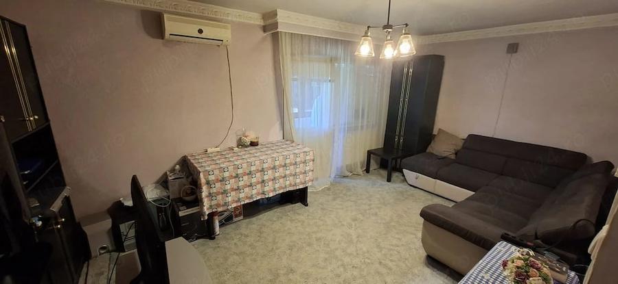 22 Decembrie - 3 camere decomandat 3 balcoane 2 bai 78 mp etajul 3 - 8