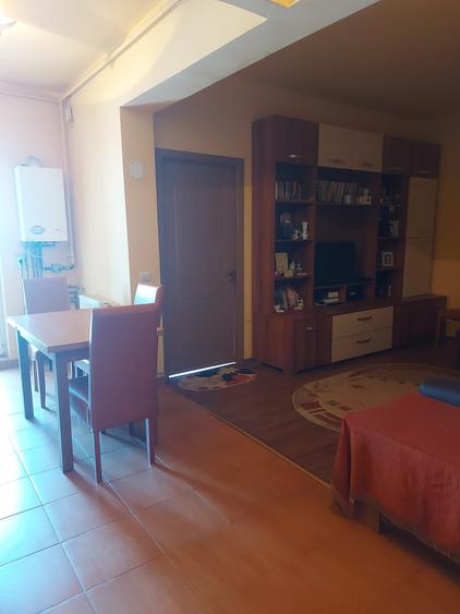 Garsonieră semidecomandată în Est