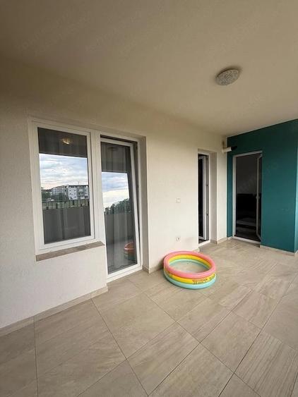 Apartament cu 2 camere decomandat în Giroc