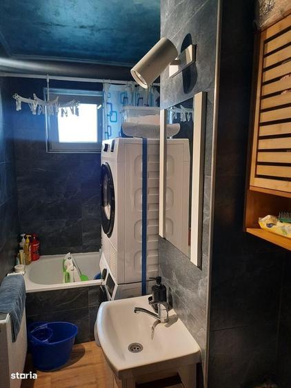 Apartament cu 3 camere semidecomandat în Micro 15