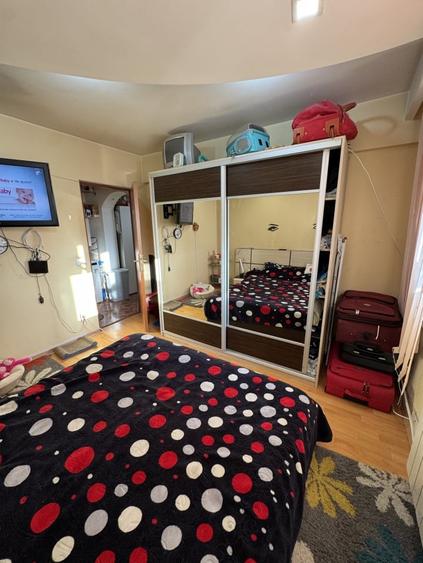 Apartament cu 3 camere decomandat în Poștei - Bucov