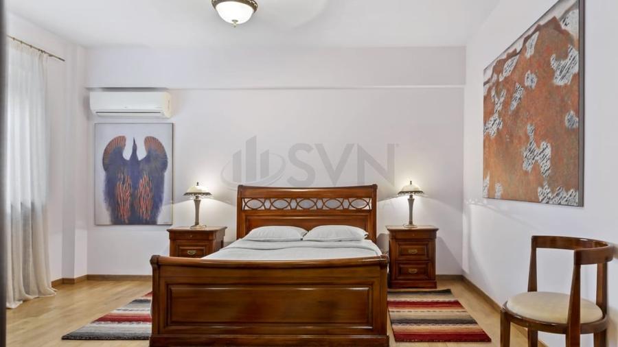 Apartament cu 3 camere semidecomandat, mobilat în Arcul de Triumf