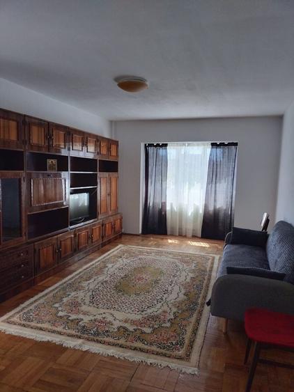 Apartament cu 2 camere decomandat în Mazepa 1