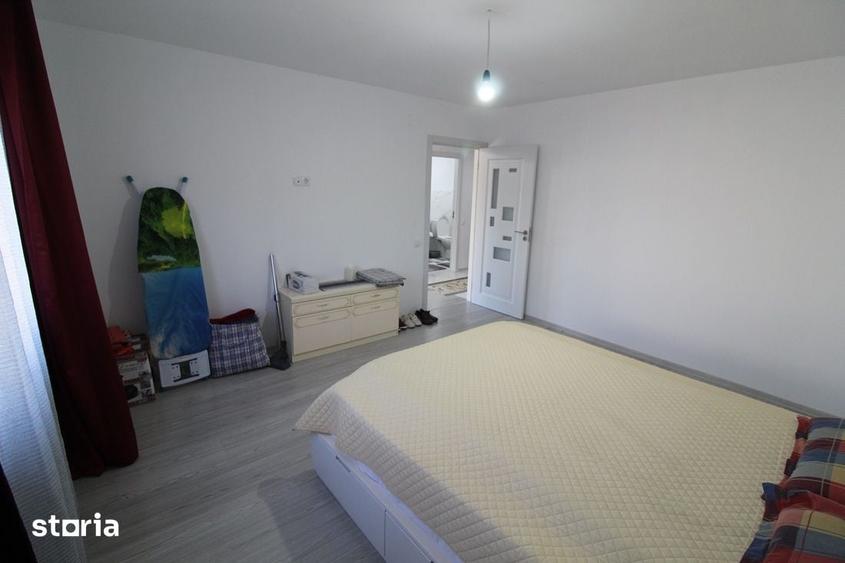 Casă cu 3 camere decomandat cu Teren 555 Mp în Teliucu Inferior
