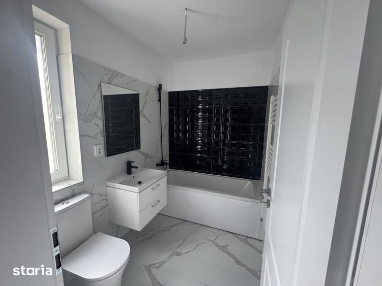 Apartament cu 3 camere decomandat în Ciarda Roșie