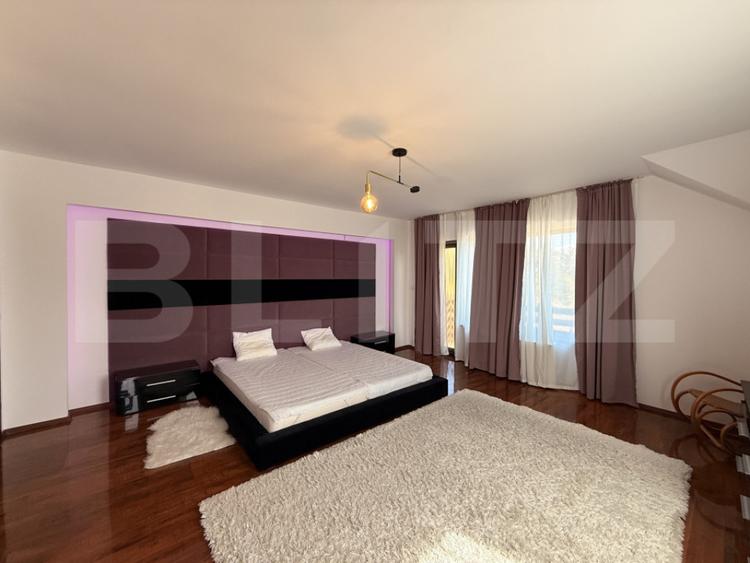 Casă cu 4 camere cu Teren 2421 Mp în Leamna de Jos