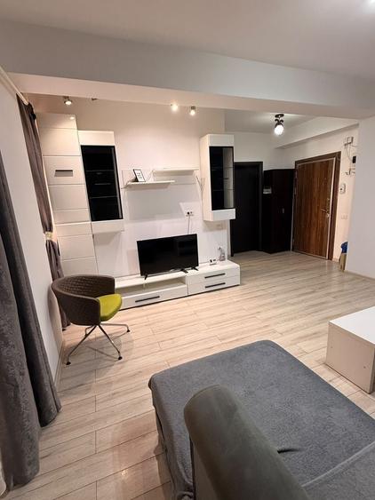 Apartament cu 2 camere decomandat în Exterior Vest