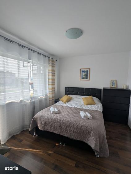 Apartament cu 3 camere, mobilat în Podu Roș