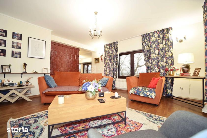 Casă cu 5 camere cu Teren 1400 Mp în Aroneanu