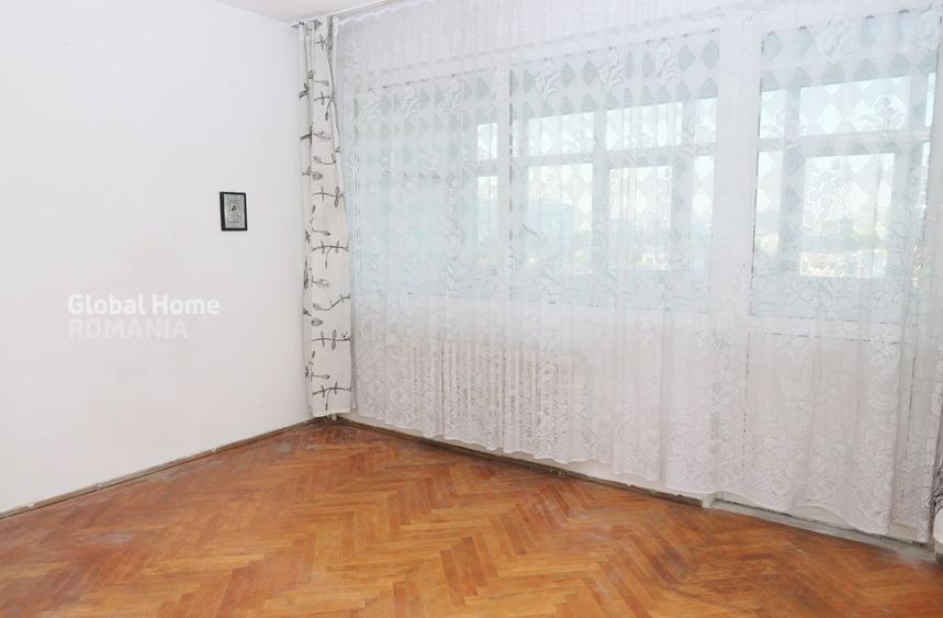 Apartament cu 3 camere semidecomandat în 1 Mai